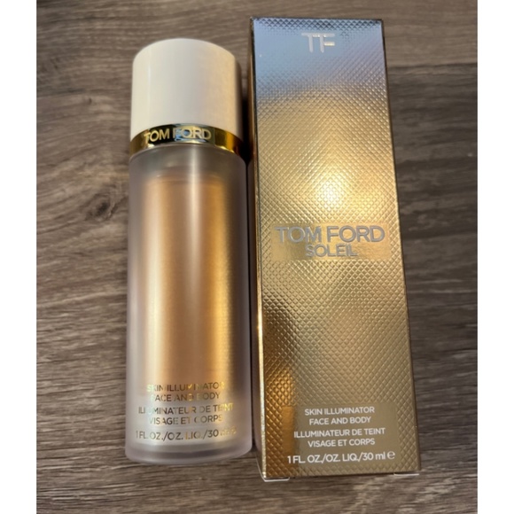 TOM FORD Soleil Skin Illuminator in 02 Rose Glow
